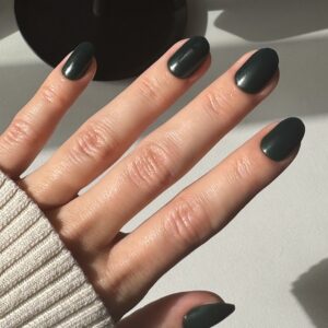 Paznokcie Deep Green (Soft Gel)